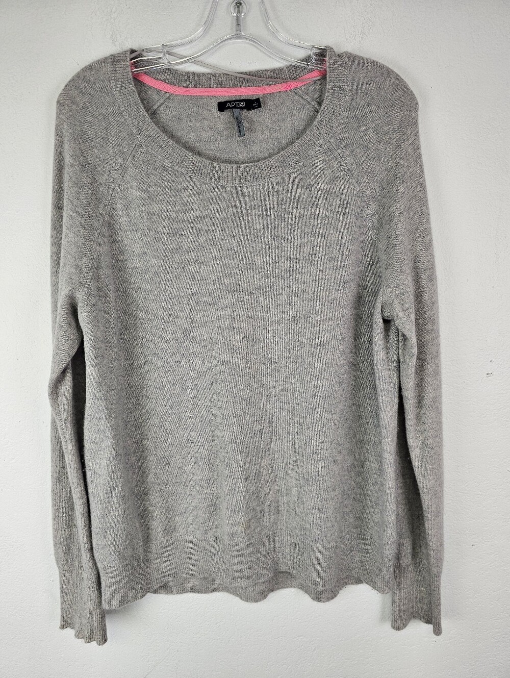 100% Cashmere Light Gray Scoop Neck Sweater Sz L Quiret Luxury Coastal By Apt 9